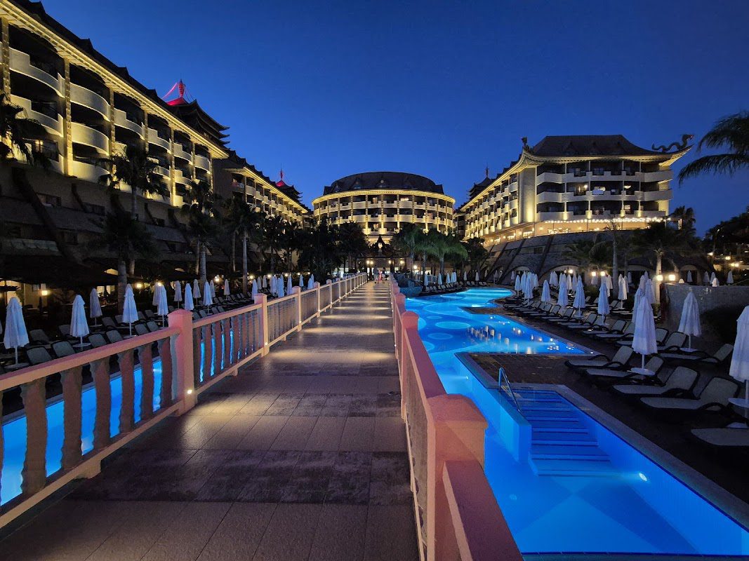 Royal Dragon Hotel Transfer - Manavgat Airport VIP Transfer