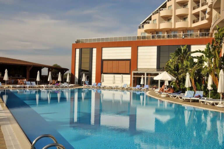 Saturn Palace Resort Hotel